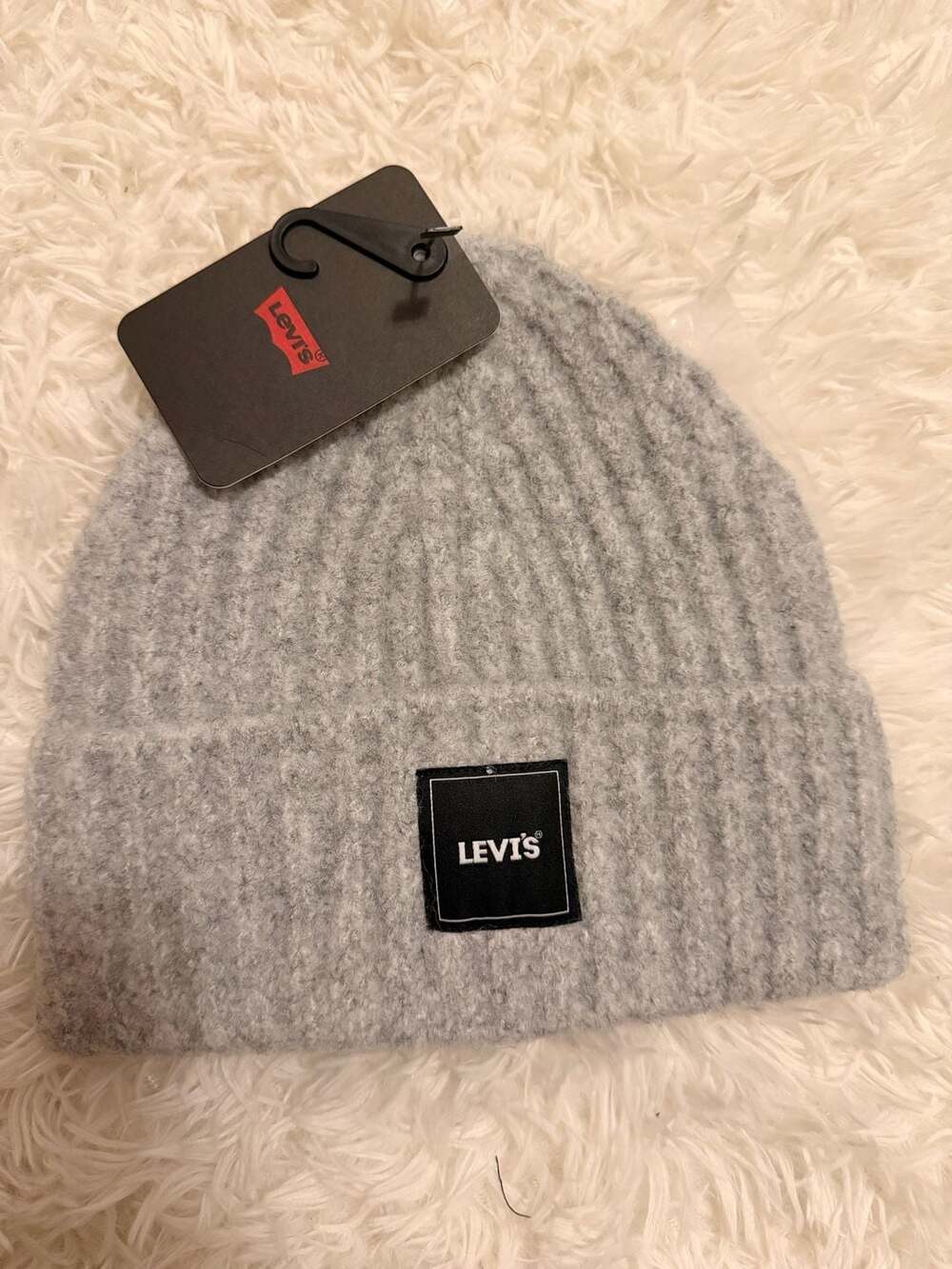 Levi's Ribbed Beanie Size OS Gray Knit Logo Patch Winter Hat New